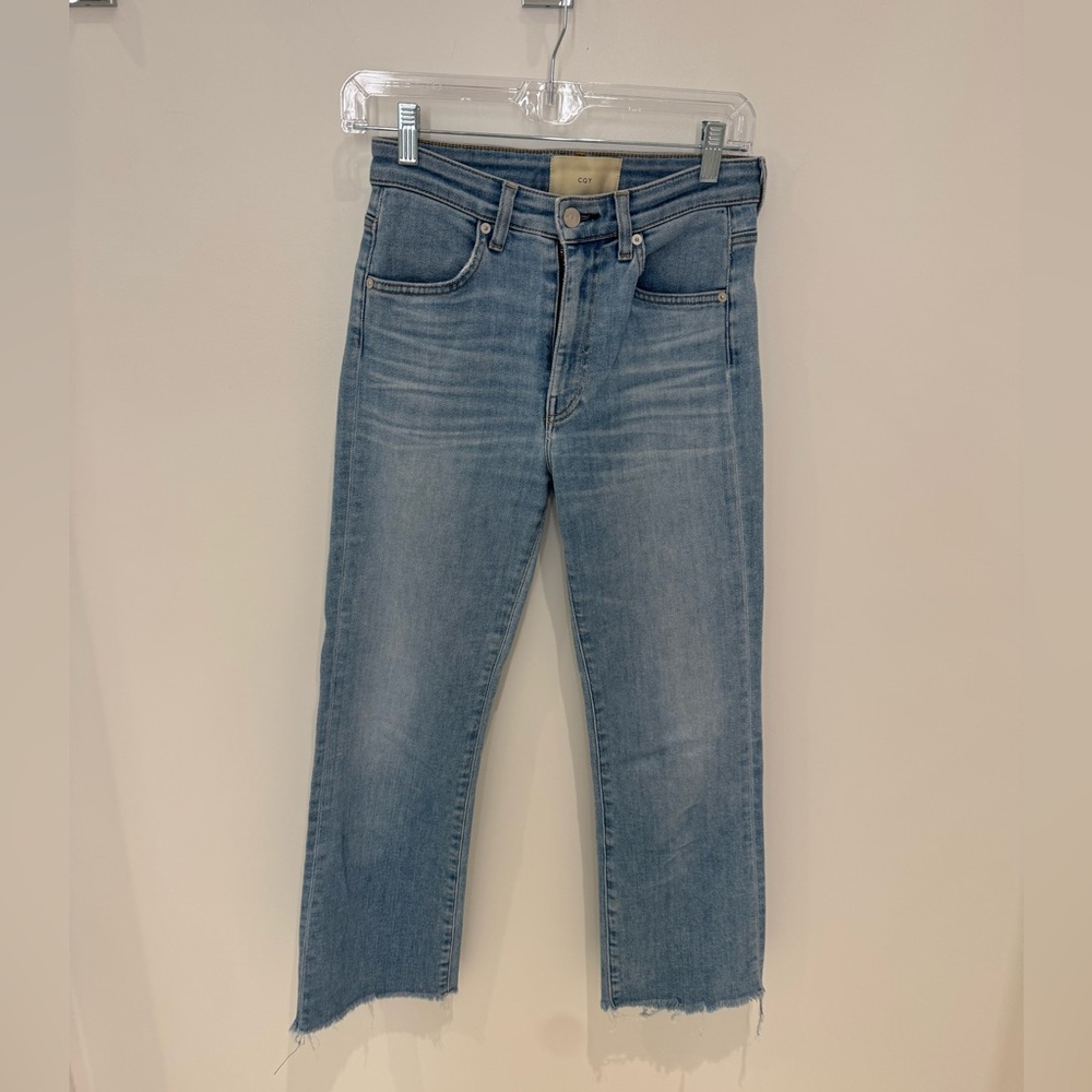 CQT Women’s Light Blue Crop Jeans